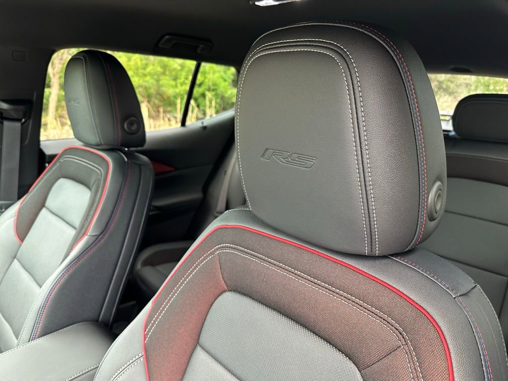 New 2025 Chevrolet Equinox EV RS w/ Convenience Package II FWD image 58