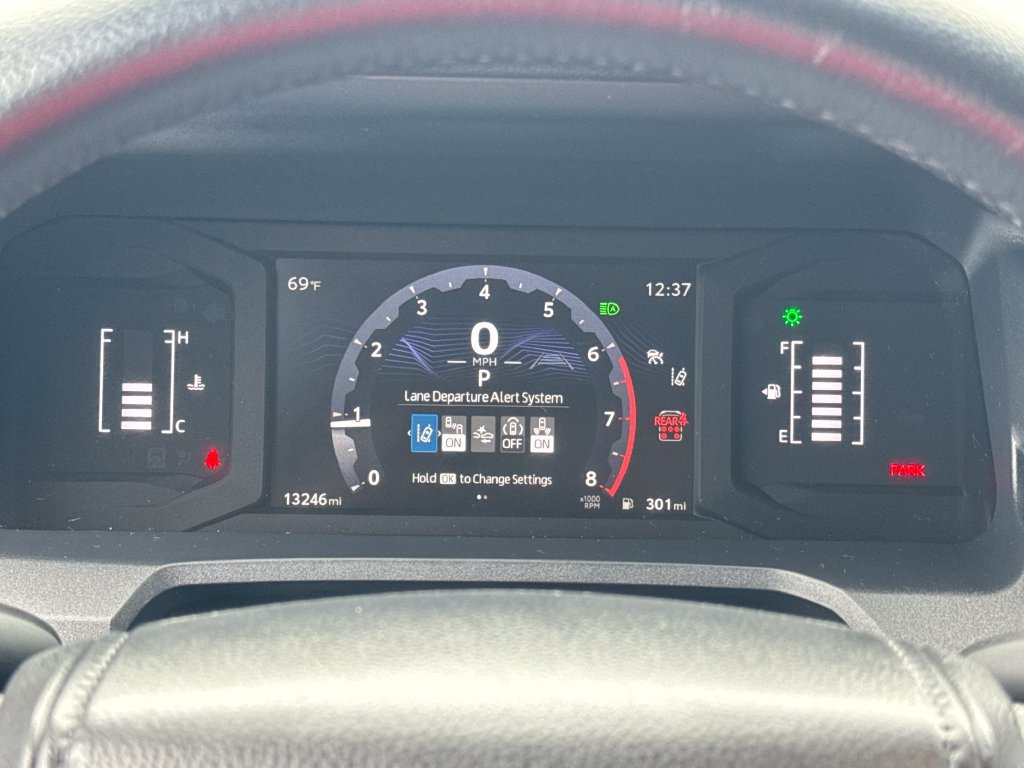 Used 2026 Toyota 4Runner SR5 AWD/4WD image 17