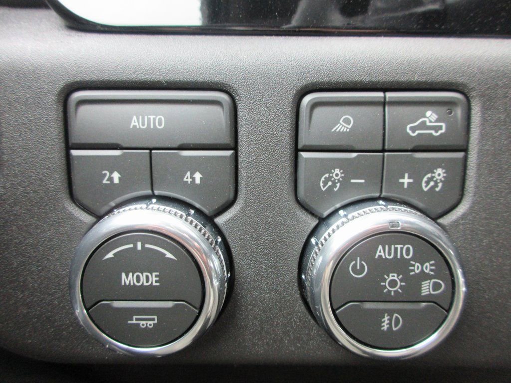 New 2026 GMC Sierra 1500 SLT w/ SLT Premium Package image 16