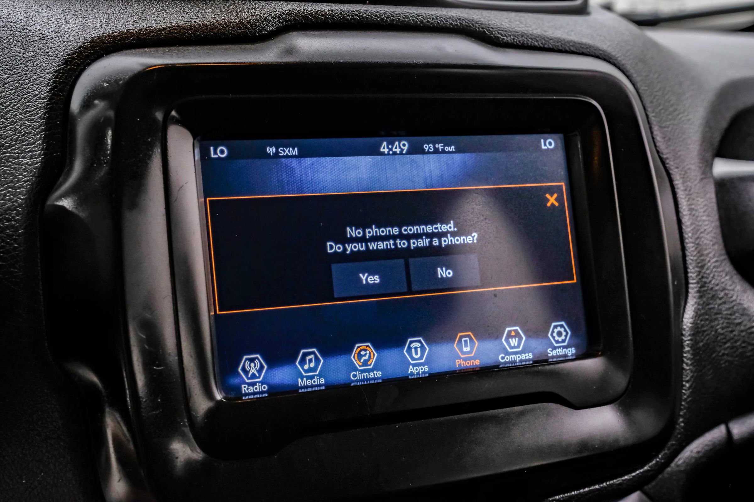 Used 2020 Jeep Renegade Latitude image 34