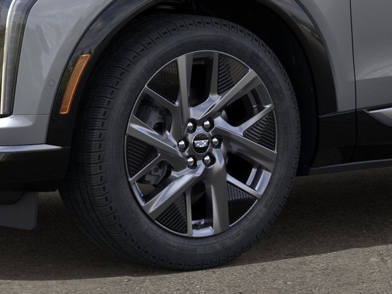 New 2026 Cadillac Optiq Luxury 1 image 9