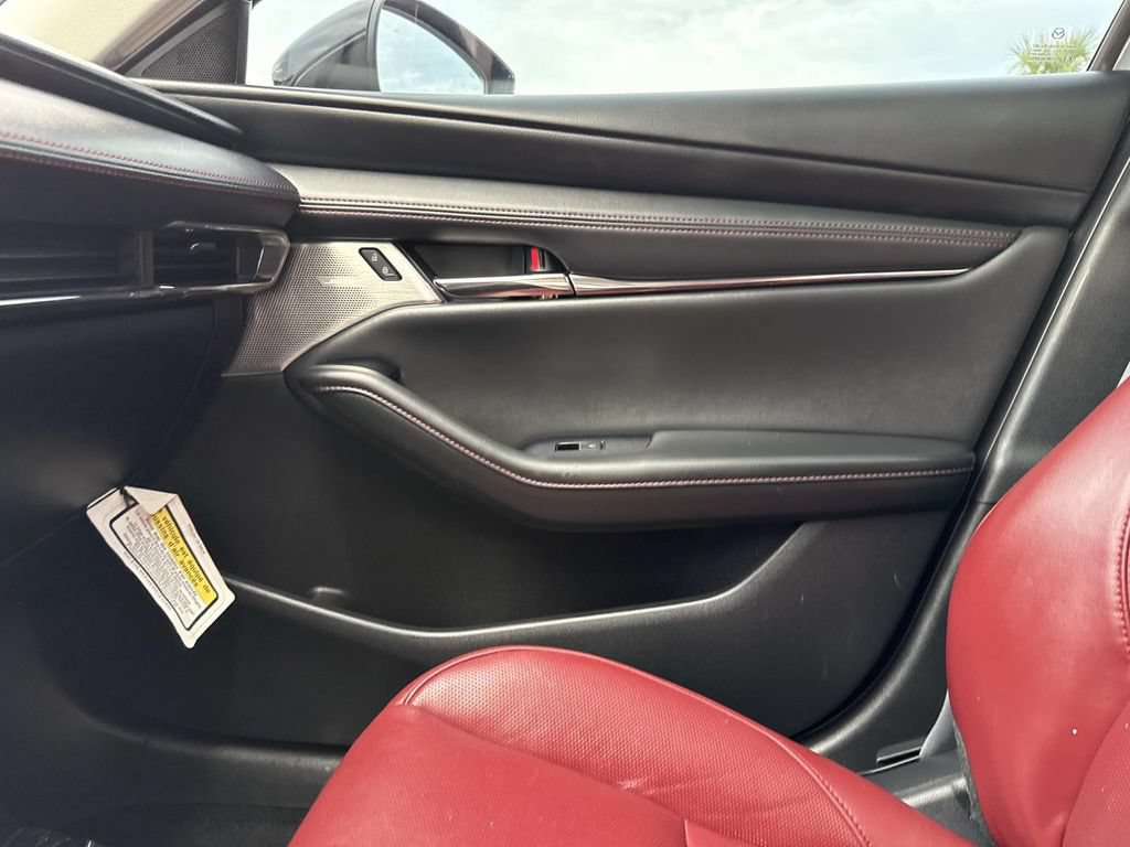 Used 2022 MAZDA MAZDA3 s FWD image 30