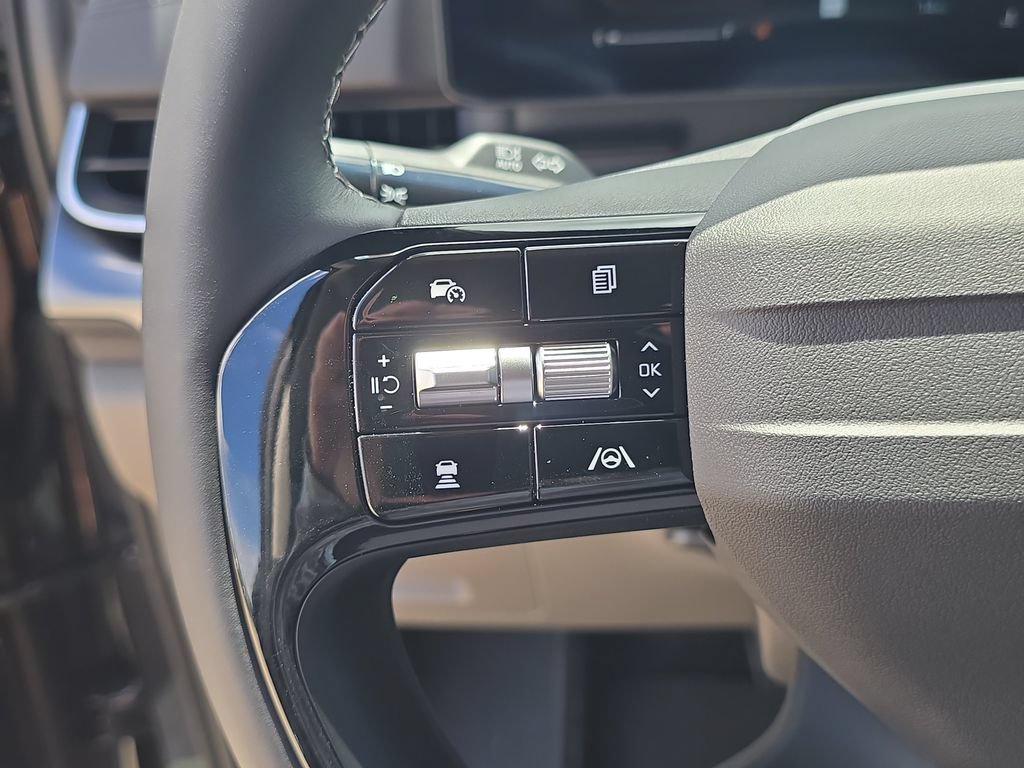 New 2027 Kia Carnival FWD image 30