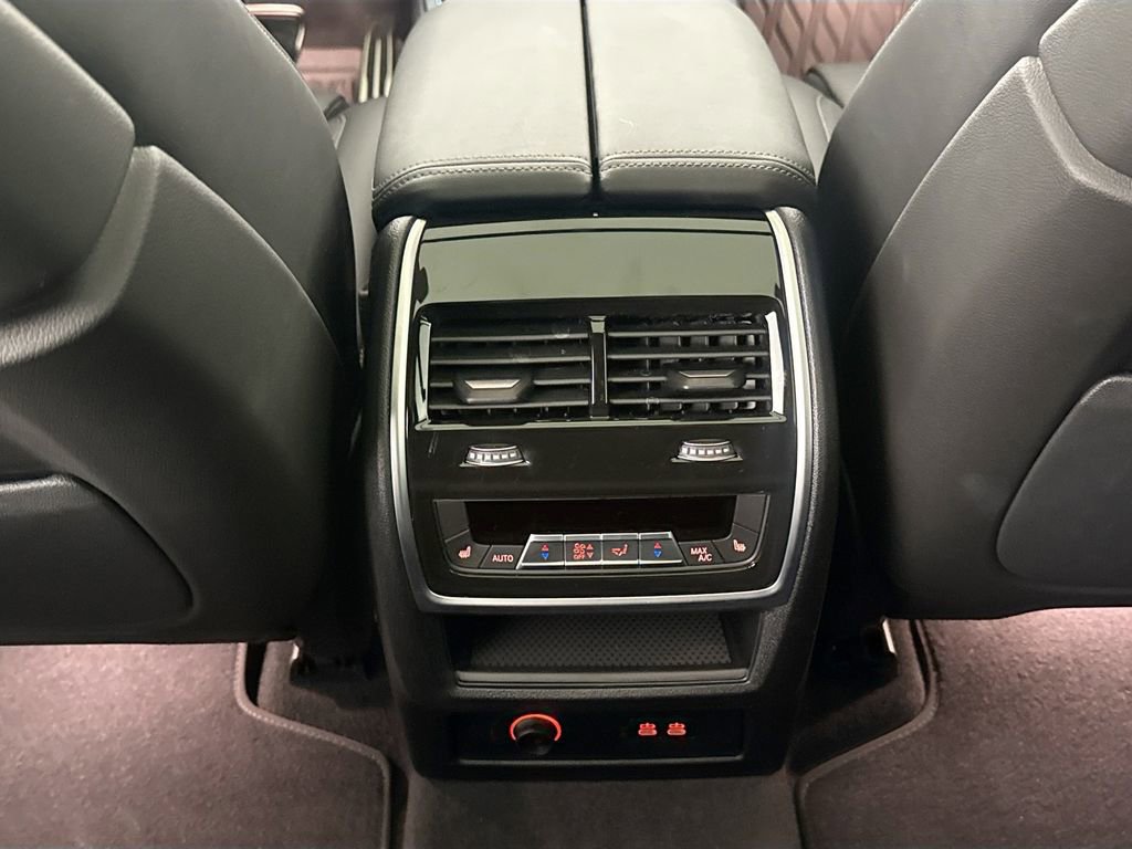 Used 2026 BMW X7 xDrive40i w/ M Sport Package image 25