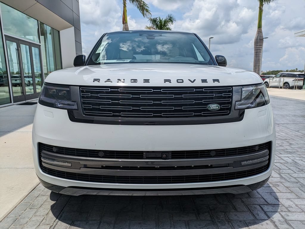 New 2026 Land Rover Range Rover SE AWD/4WD image 2