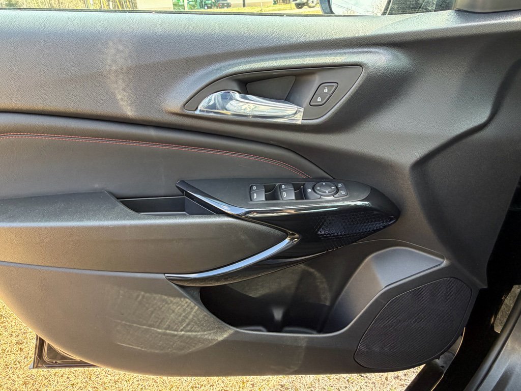 New 2026 Chevrolet Trax RS w/ Sunroof Package image 14