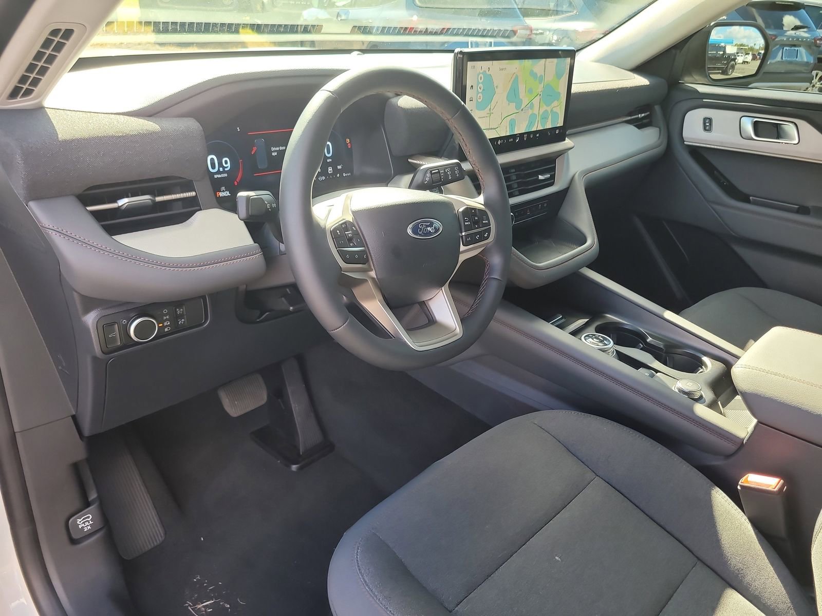 Certified 2025 Ford Explorer Active RWD image 17
