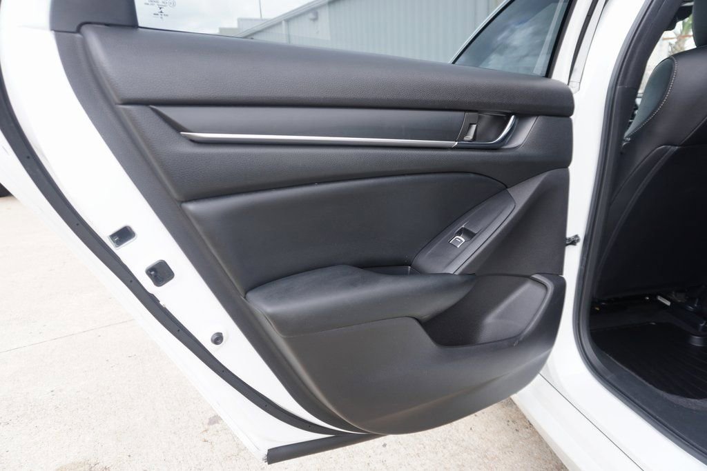 Used 2022 Honda Accord Sport image 18