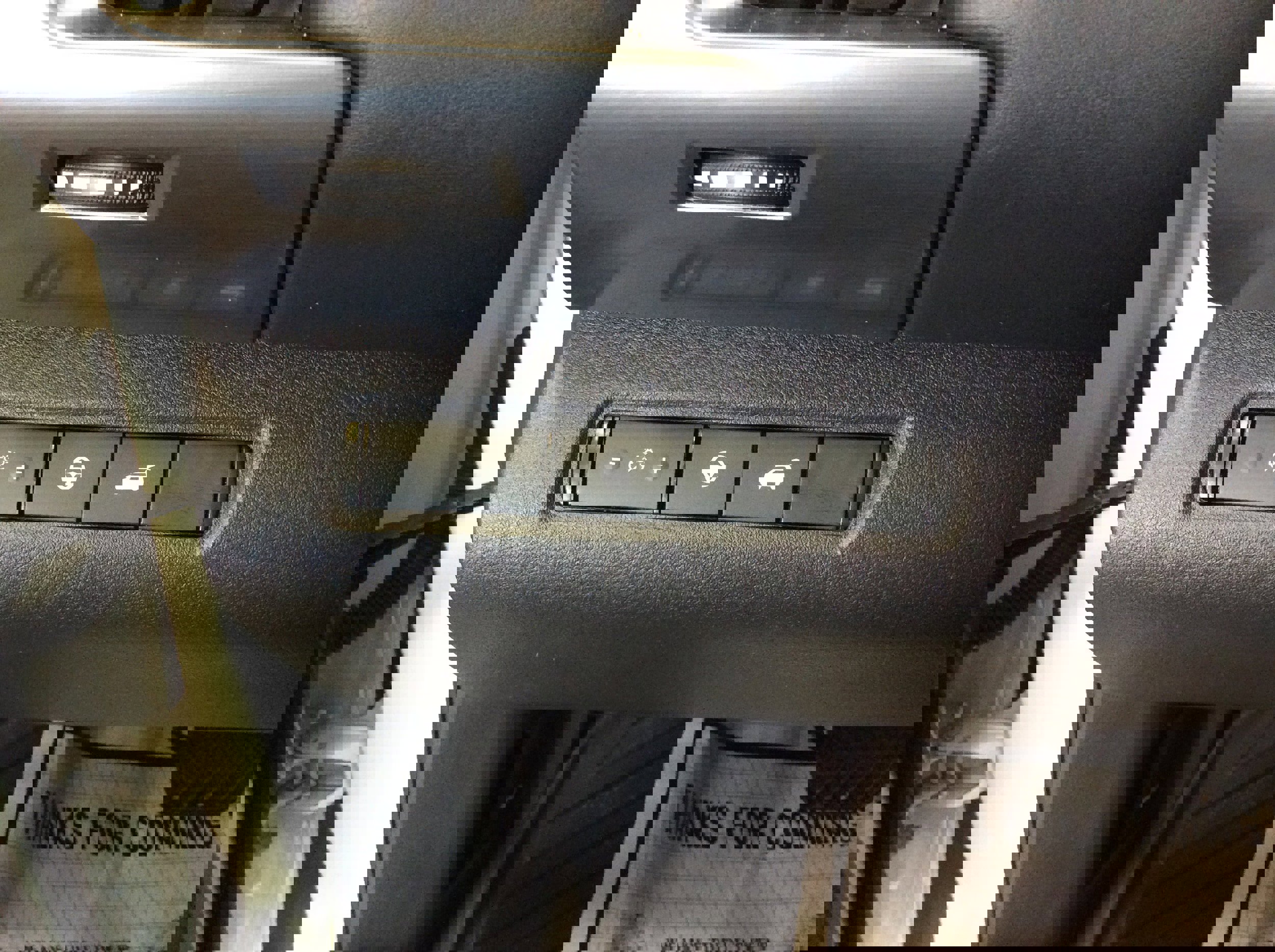 Used 2024 Nissan Pathfinder SL w/ Black Appearance Package image 19