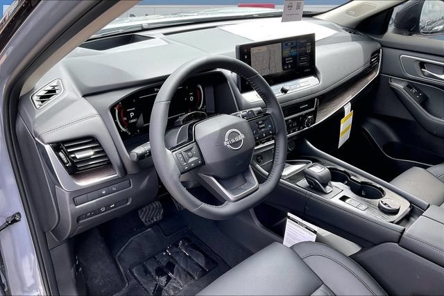 New 2026 Nissan Rogue Platinum w/ Tech Package AWD/4WD image 6