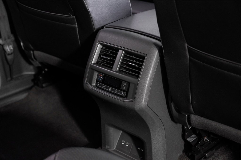 Used 2021 Volkswagen Atlas SEL Premium image 40