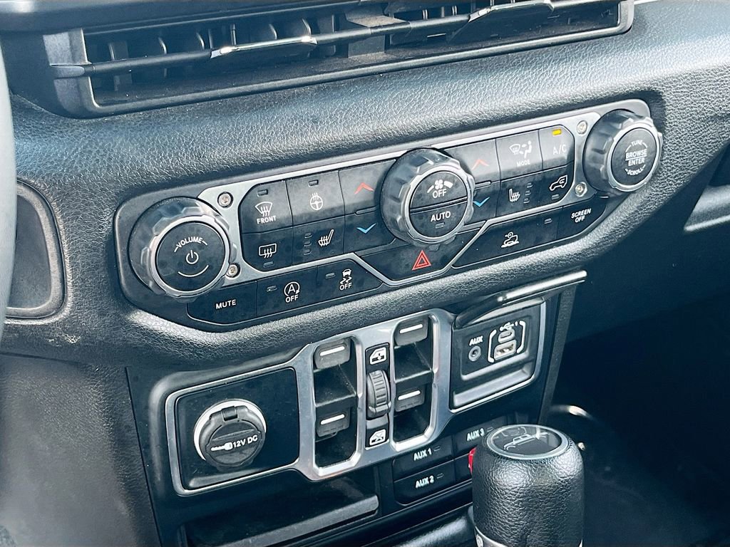 Used 2024 Jeep Gladiator Sport AWD/4WD image 16