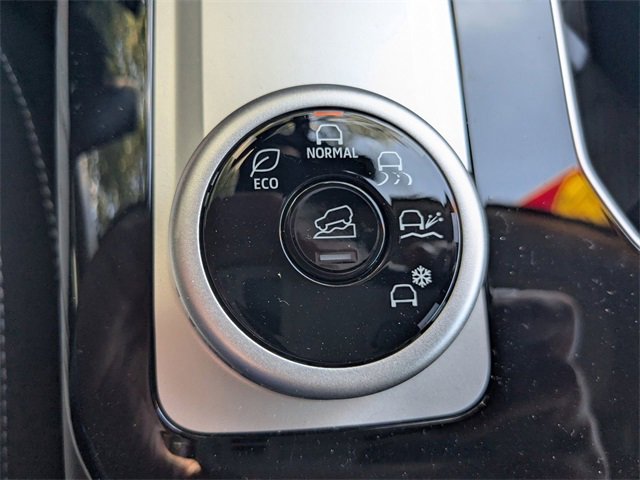 New 2025 Mitsubishi Outlander ES image 23