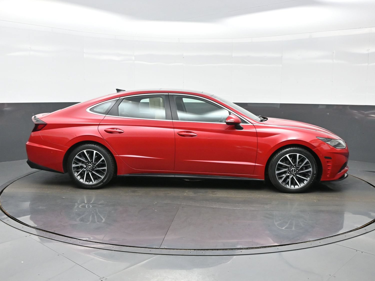 Certified 2022 Hyundai Sonata Limited w/ Cargo Package FWD image 7