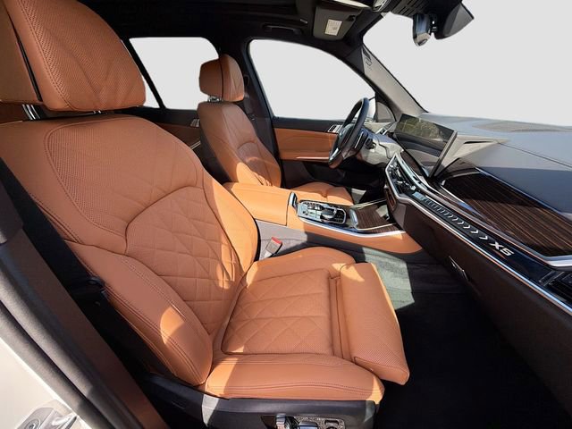 Used 2025 BMW X5 xDrive40i w/ Climate Comfort Package image 15