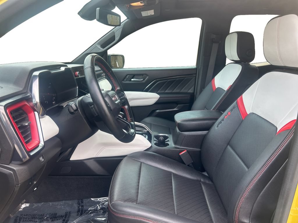 Used 2023 GMC Canyon AT4X AWD/4WD image 11