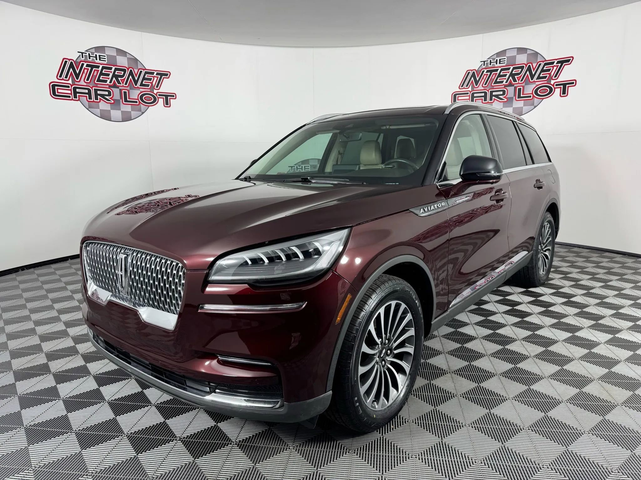 Used 2022 Lincoln Aviator Reserve w/ Elements Package Plus image 3