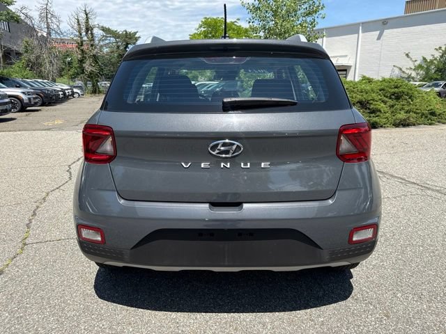 Used 2023 Hyundai Venue SEL FWD image 17