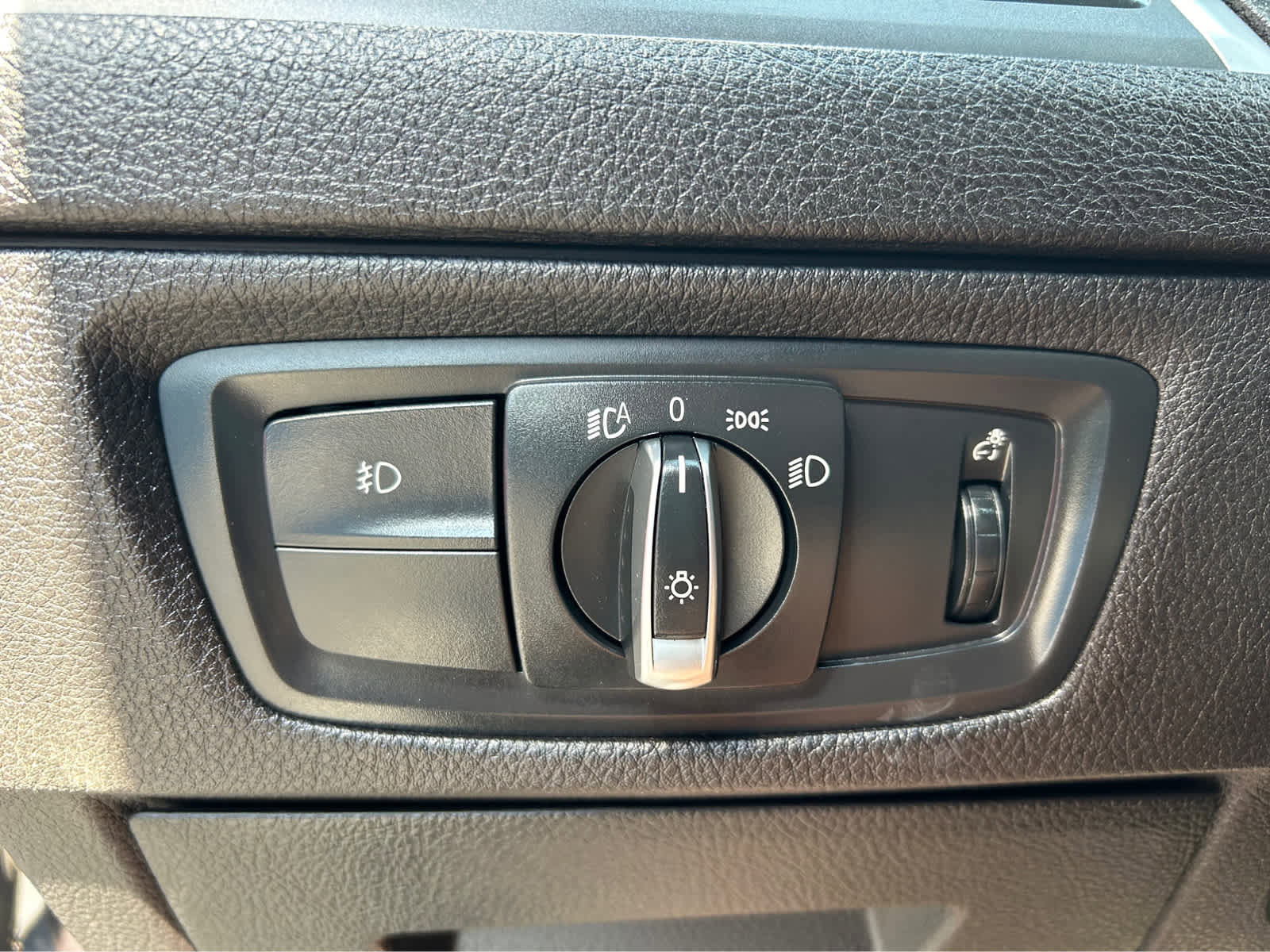 Used 2018 BMW 230i xDrive Coupe image 28