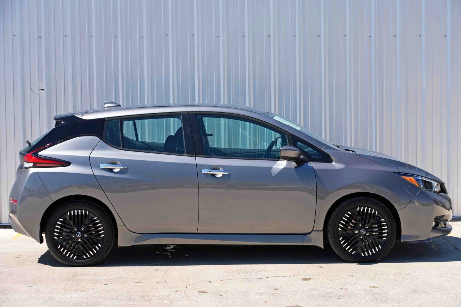 Used 2023 Nissan Leaf SV Plus FWD image 46
