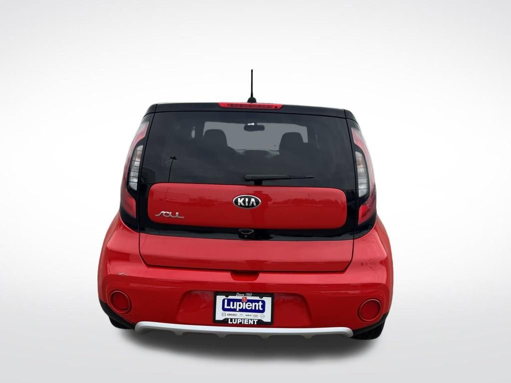 Used 2018 Kia Soul + image 5