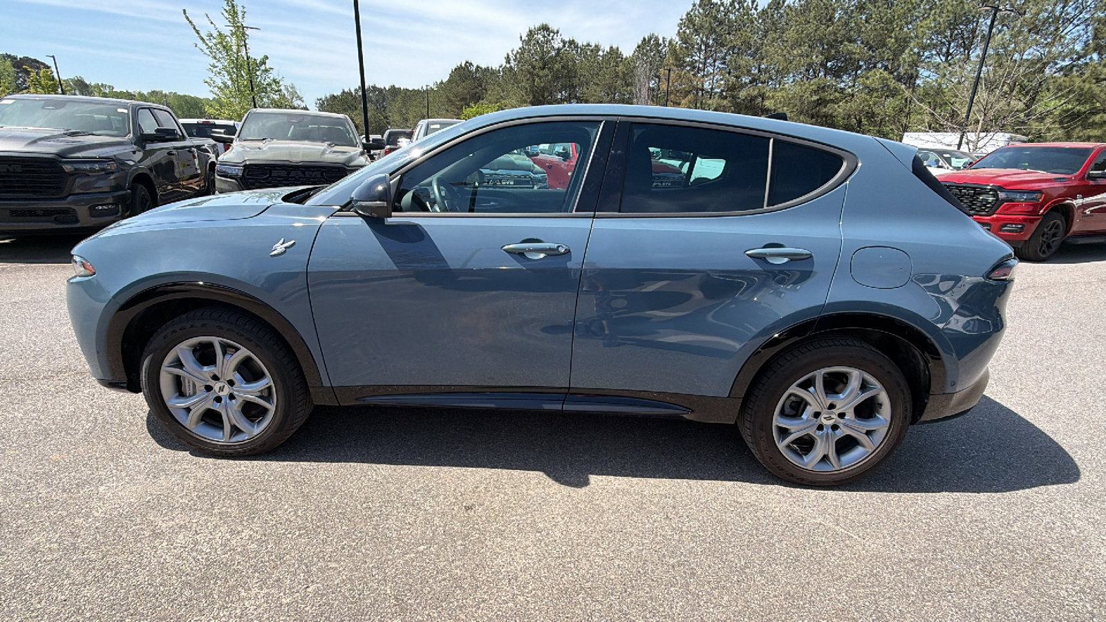 Used 2025 Dodge Hornet R/T w/ Tech Pack image 11