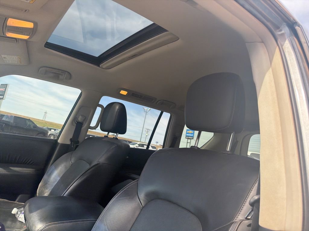 Used 2016 INFINITI QX80 Limited w/ All Season Package image 7