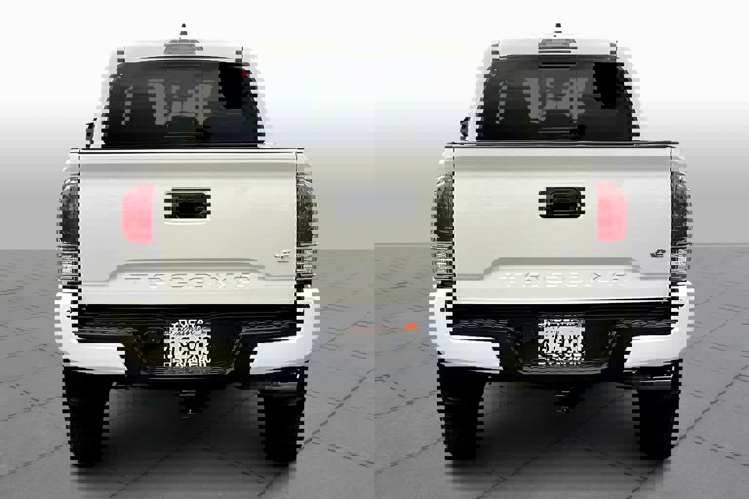 Used 2022 Toyota Tacoma TRD Sport image 4