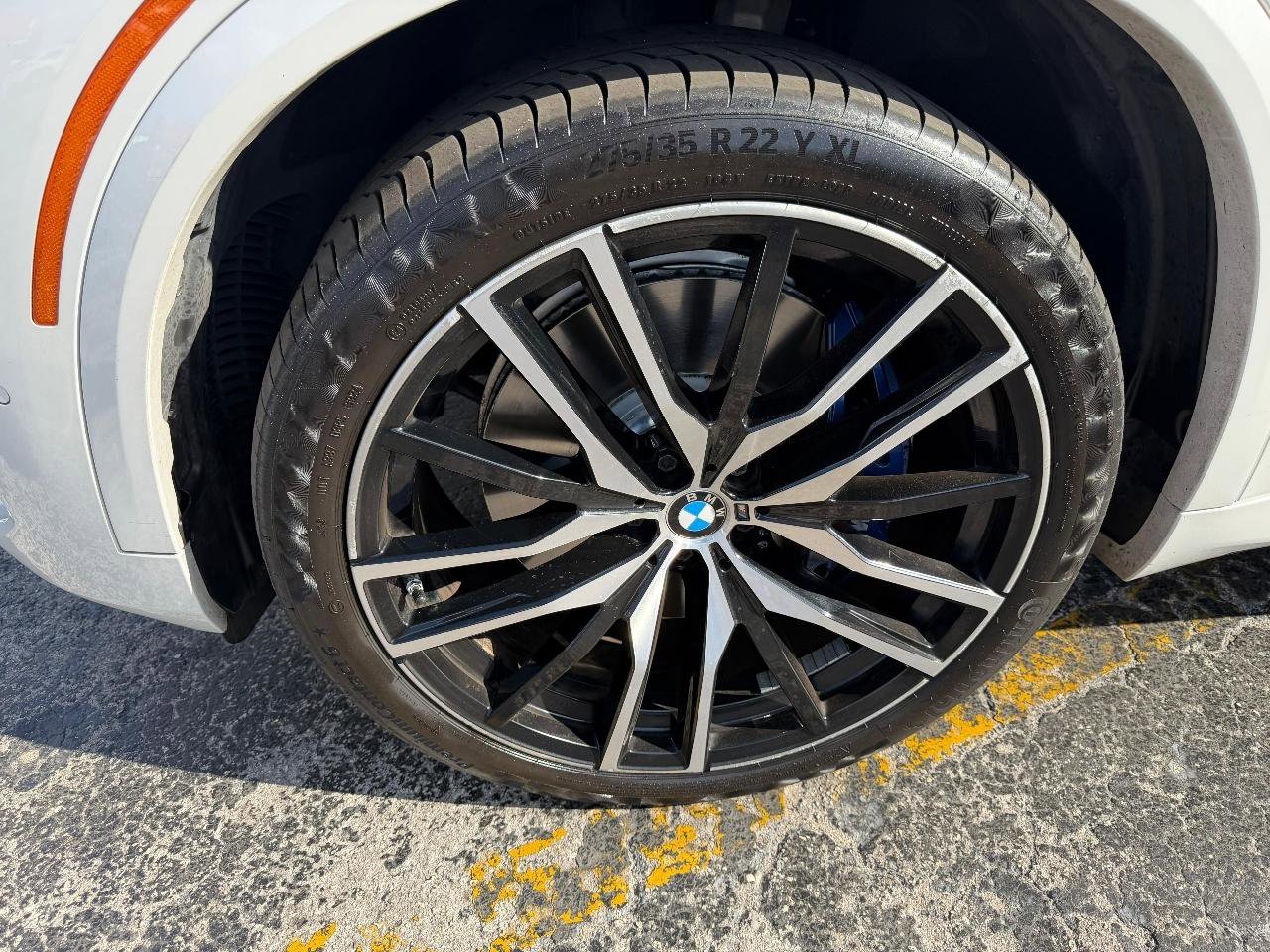Used 2019 BMW X5 xDrive40i w/ M Sport Package AWD/4WD image 9