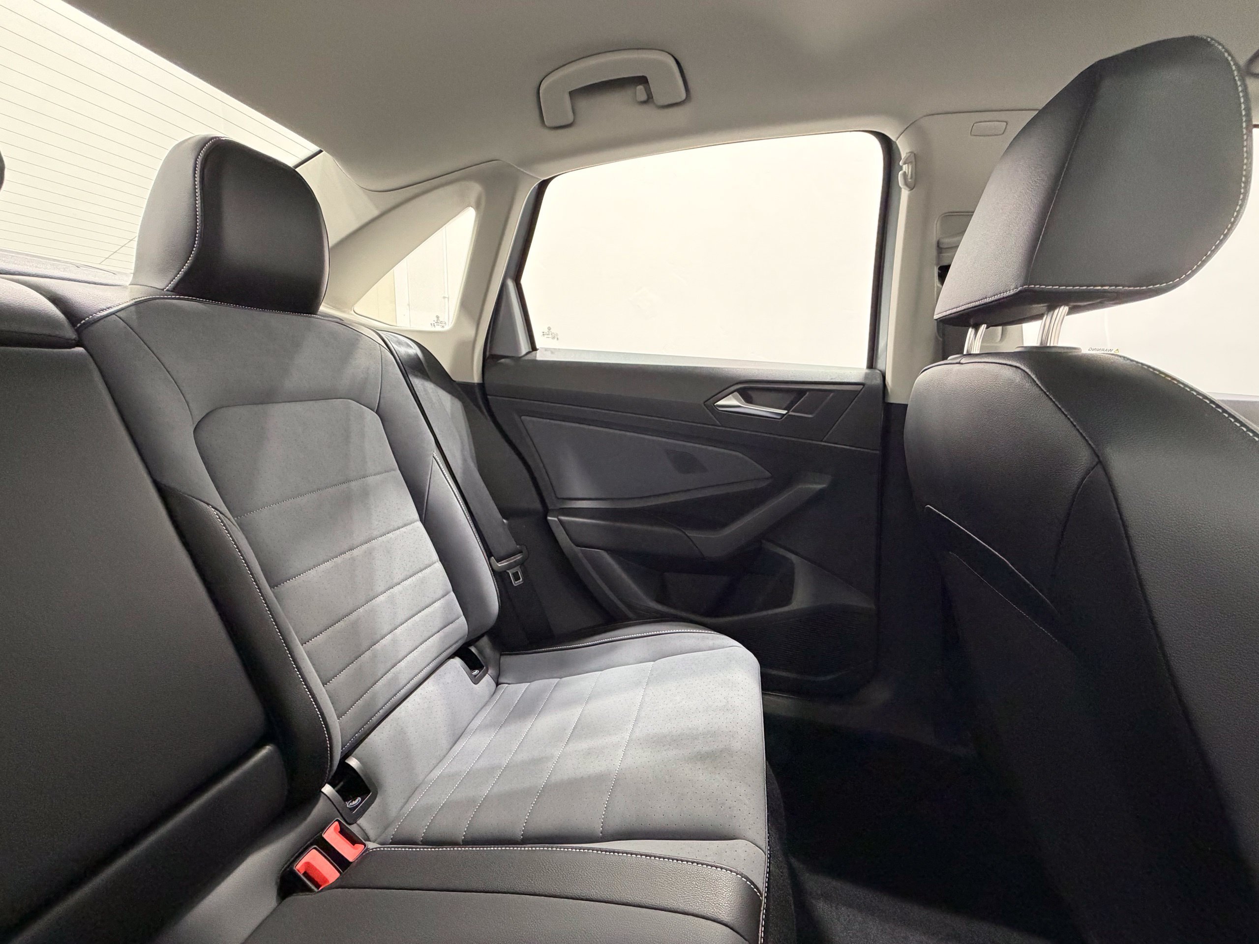 Certified 2026 Volkswagen Jetta SE FWD image 34