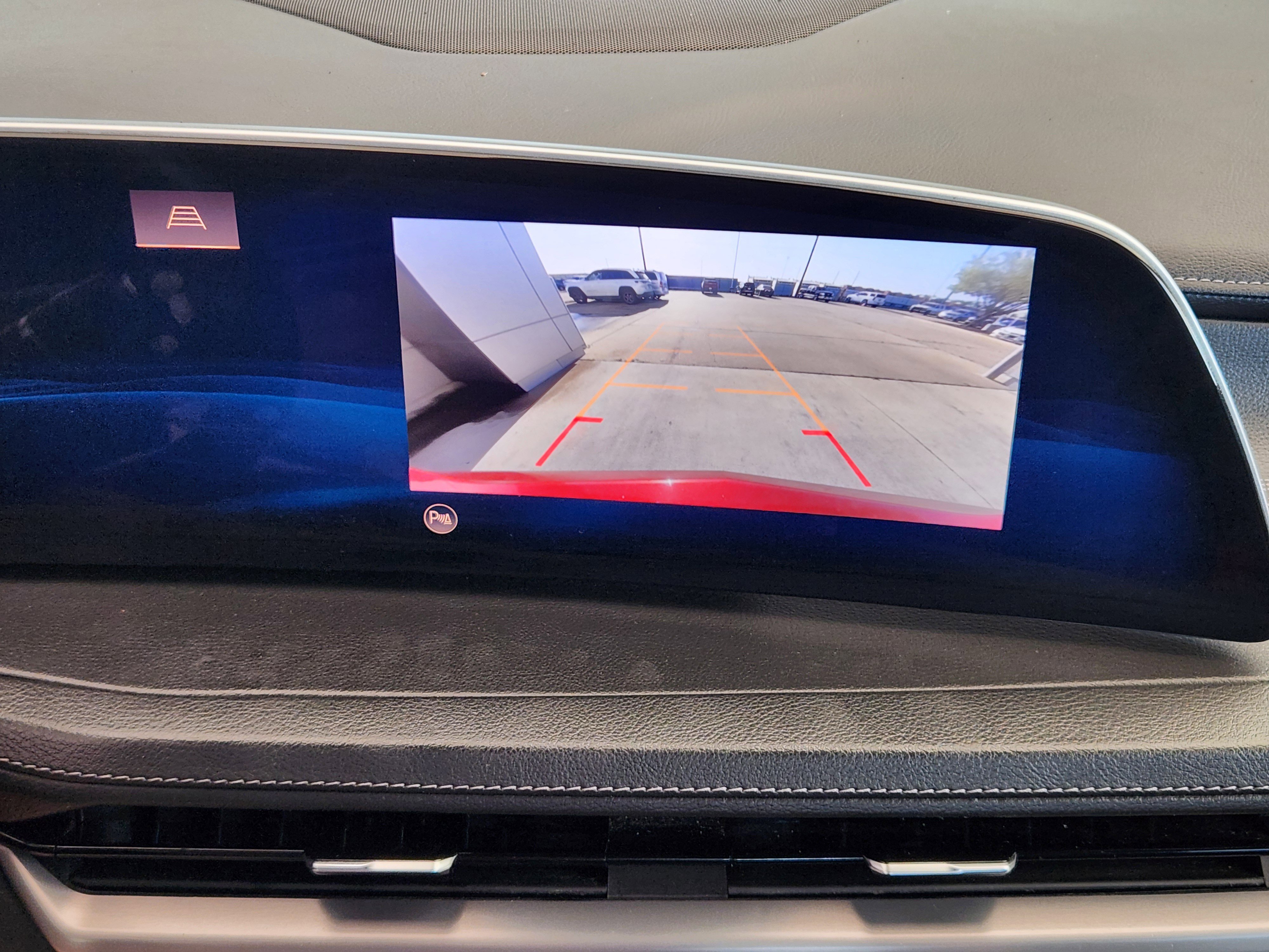 Certified 2024 Cadillac XT4 Premium Luxury AWD/4WD image 18