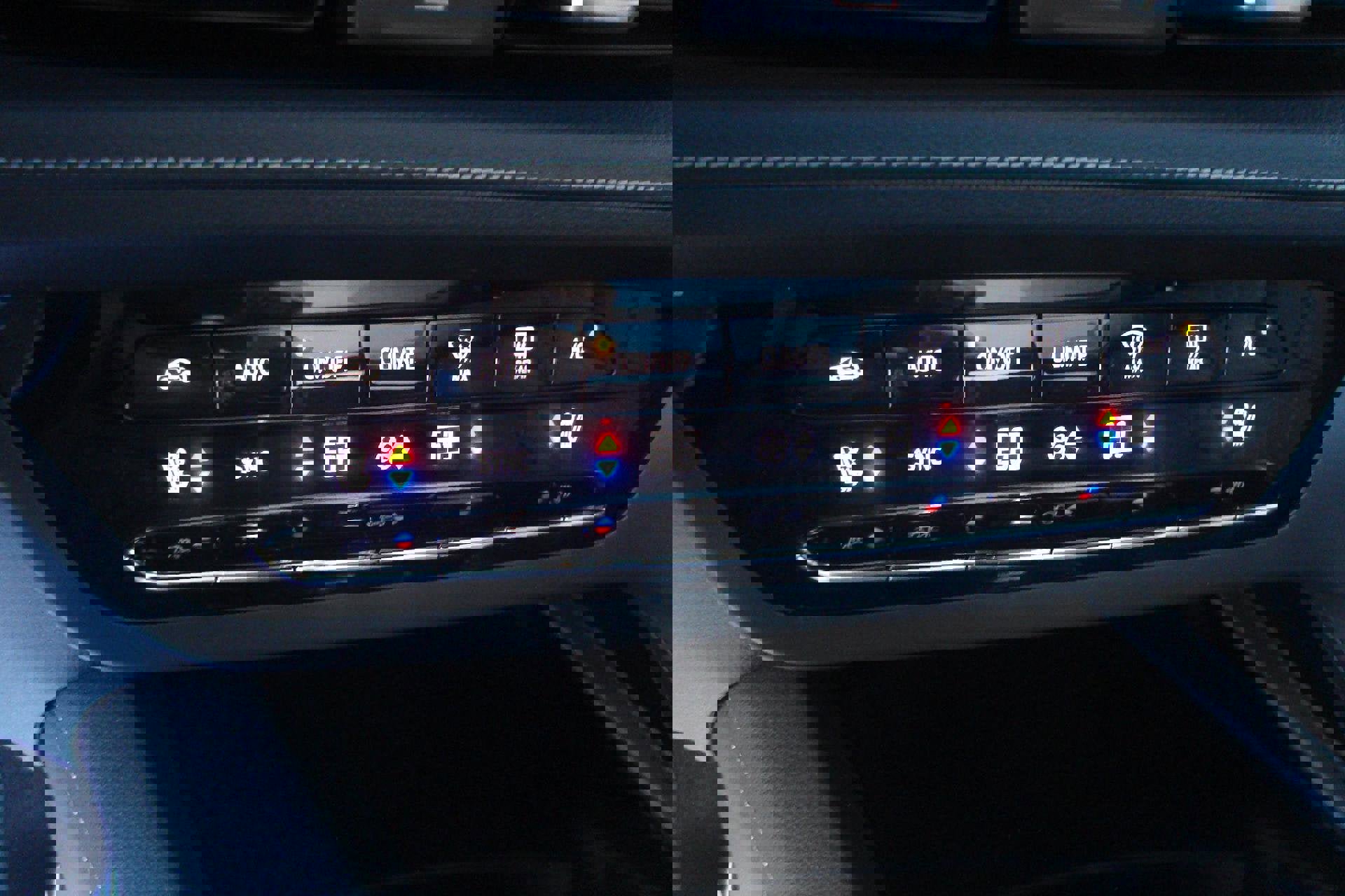 Used 2023 Buick Envision Avenir image 43