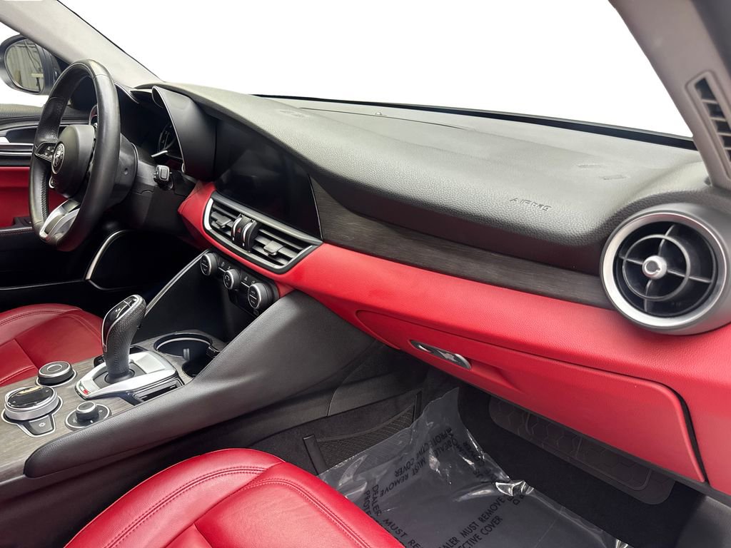 Used 2021 Alfa Romeo Giulia Ti w/ Nero Edizione RWD image 52