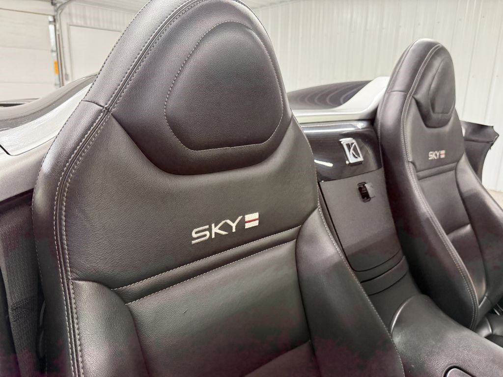 Used 2007 Saturn Sky Red Line image 26