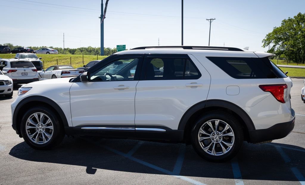 Used 2020 Ford Explorer XLT w/ Equipment Group 202A RWD image 23