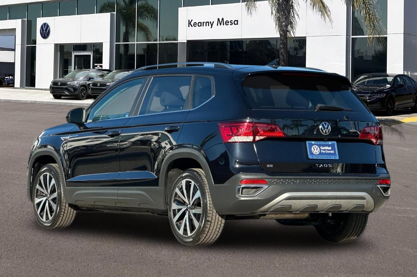 Used 2022 Volkswagen Taos SE w/ IQ.Drive SE Package image 6