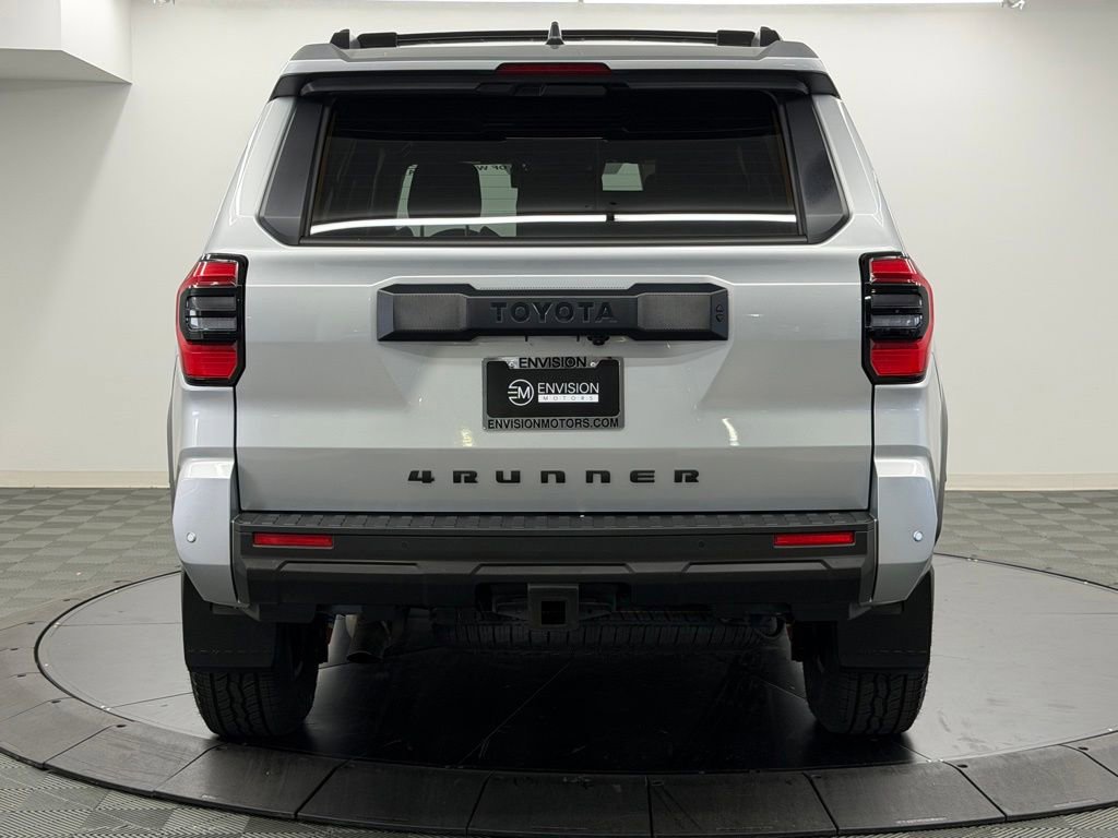 Used 2025 Toyota 4Runner TRD Off-Road Premium AWD/4WD image 11