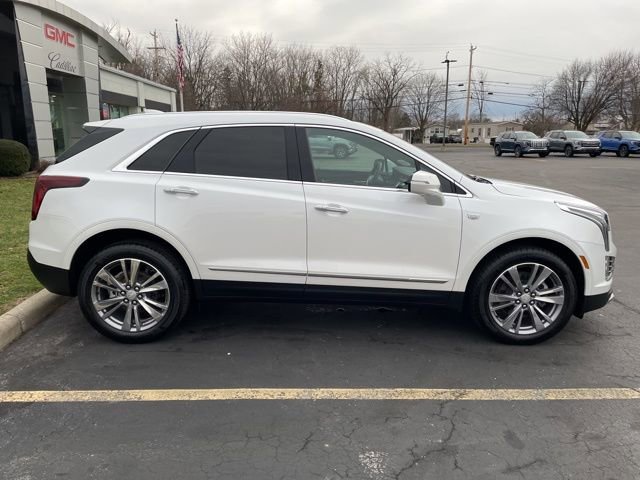 Used 2025 Cadillac XT5 Premium Luxury image 11