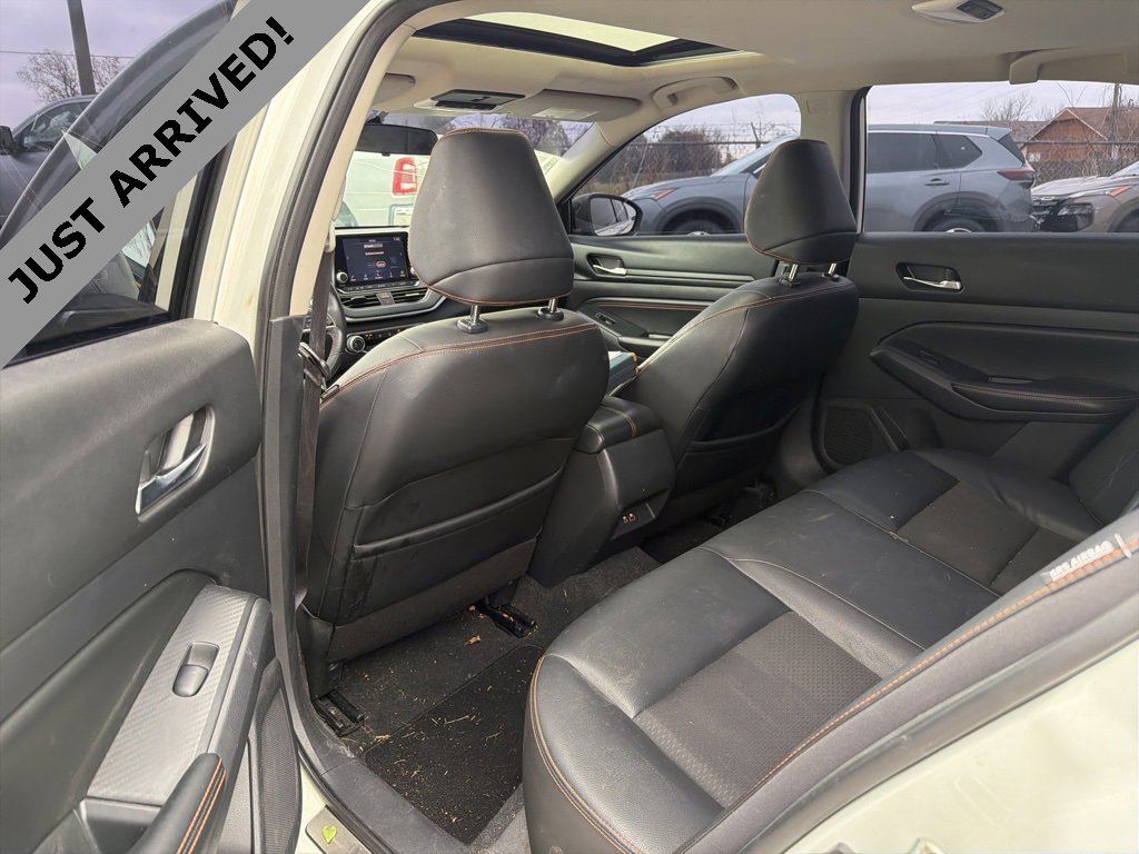 Used 2019 Nissan Altima 2.5 SR w/ SR Premium Package image 10