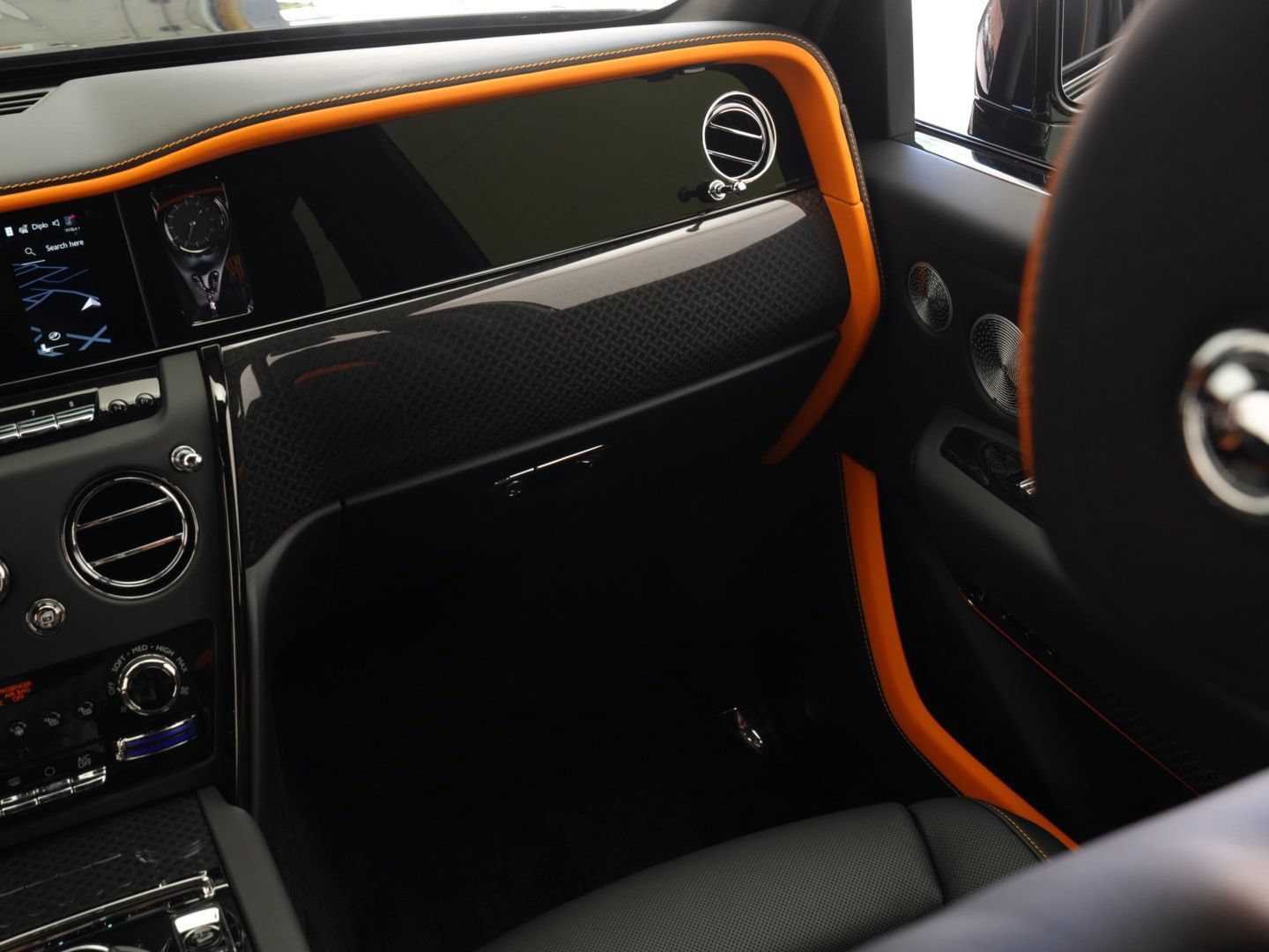 New 2027 Rolls-Royce Cullinan Black Badge AWD/4WD image 36