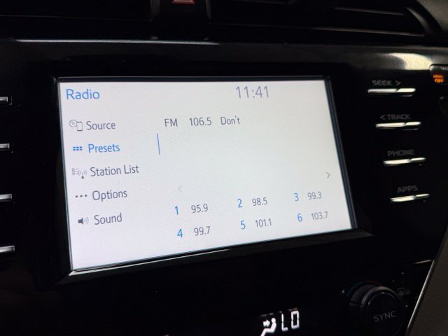 Used 2018 Toyota Camry XLE FWD image 22