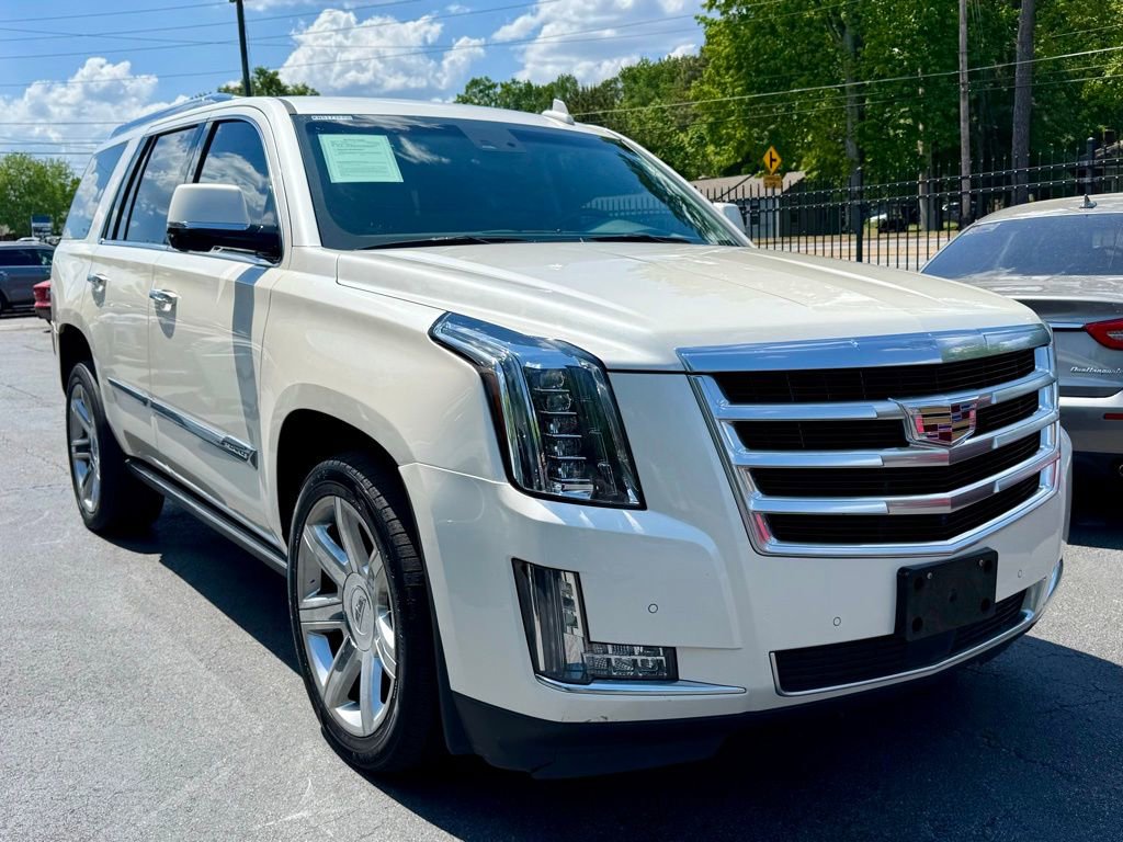 Used 2015 Cadillac Escalade Premium AWD/4WD image 3