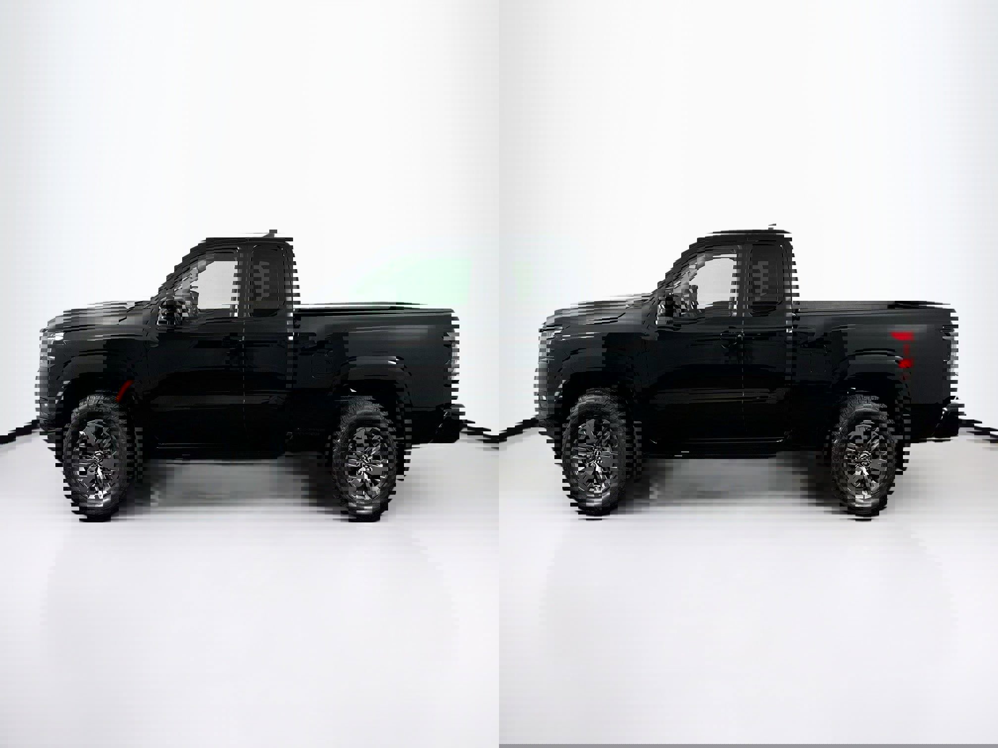 Used 2025 Nissan Frontier SV image 7