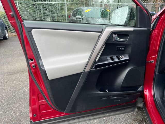 Used 2018 Toyota RAV4 Limited w/ All Weather Liner Package AWD/4WD image 20