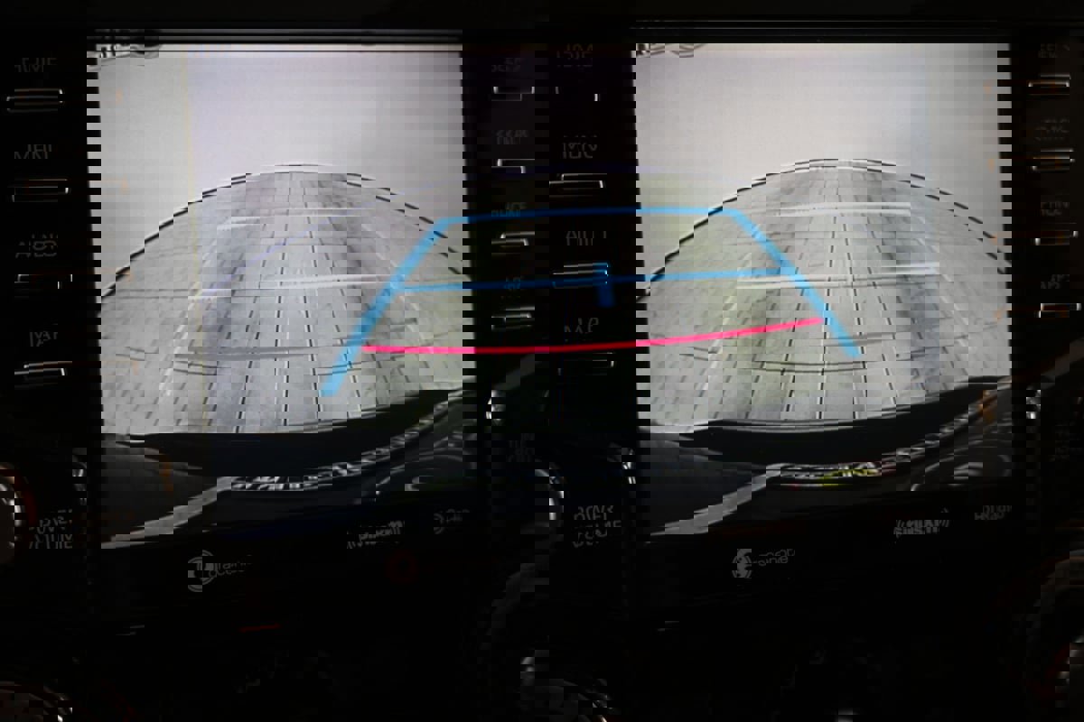 Used 2023 Toyota 4Runner TRD Off-Road Premium w/ Moonroof Package AWD/4WD image 7