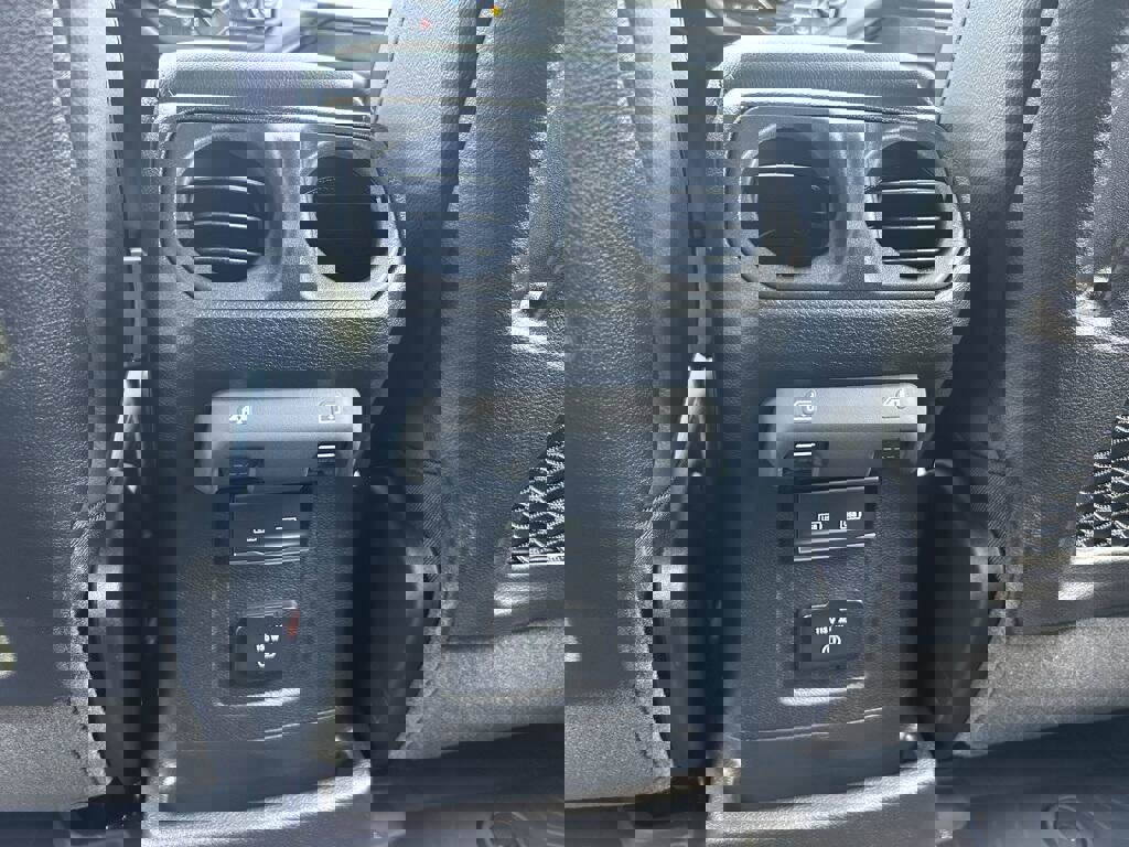 New 2025 Jeep Wrangler Unlimited Sahara image 12