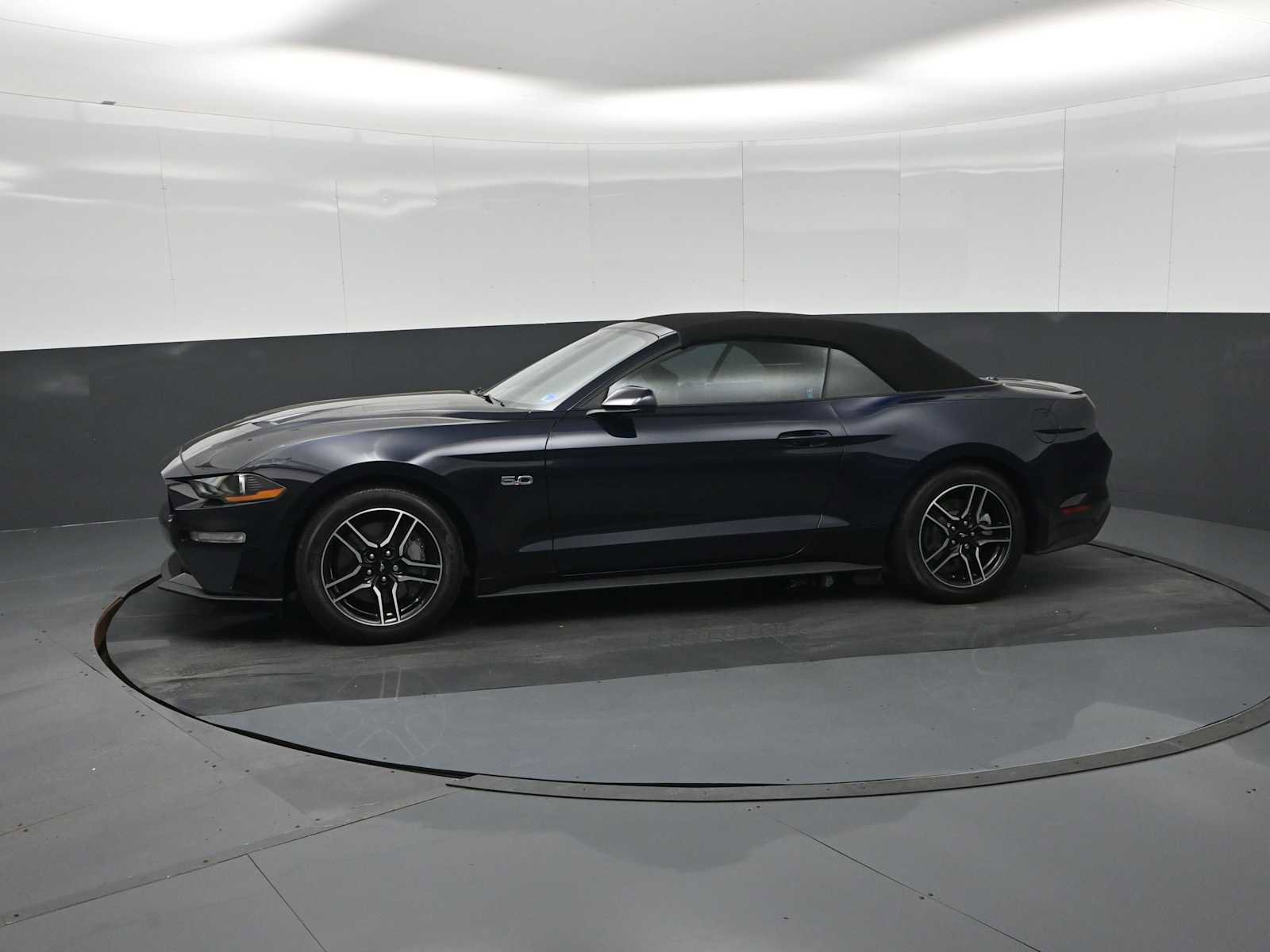 Used 2021 Ford Mustang GT Premium w/ Ford Safe & Smart Package image 4