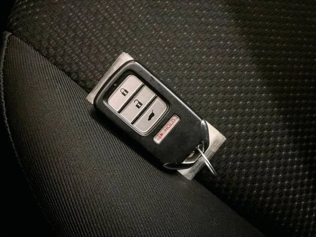 Used 2017 Honda HR-V EX image 9