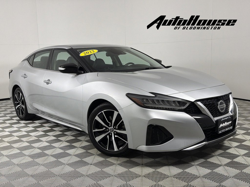Used 2022 Nissan Maxima SV image 1