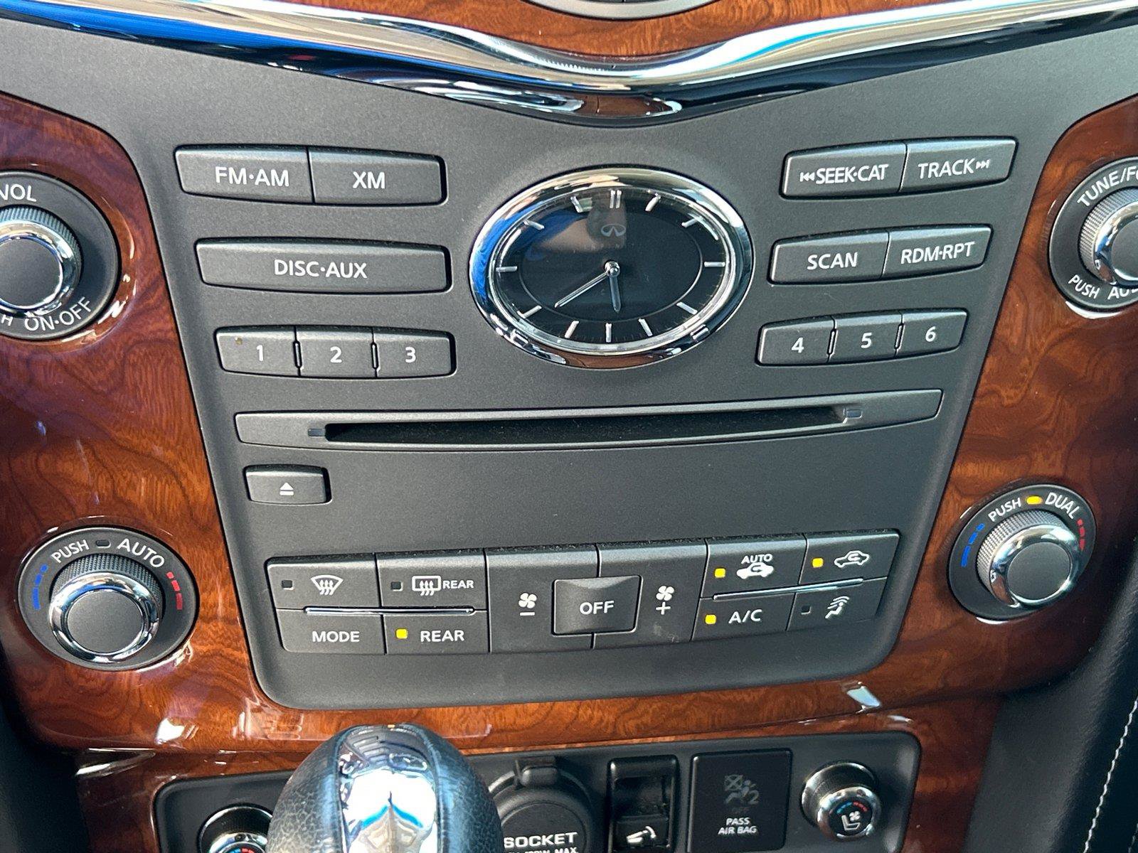 Used 2015 INFINITI QX80 4WD w/ Deluxe Technology Package image 23